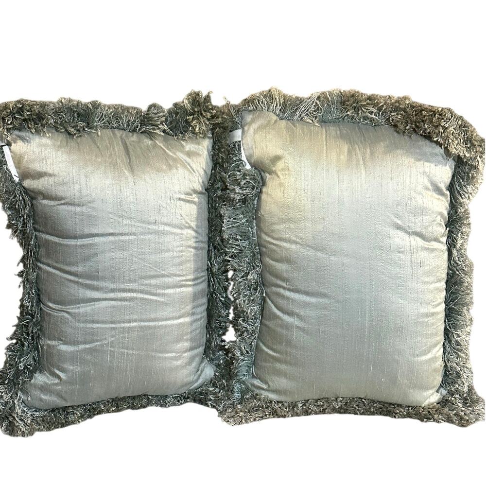 Newport Rectangular 17x12 Light Green Patterned Fringed Edge Throw Pillow Set-2
